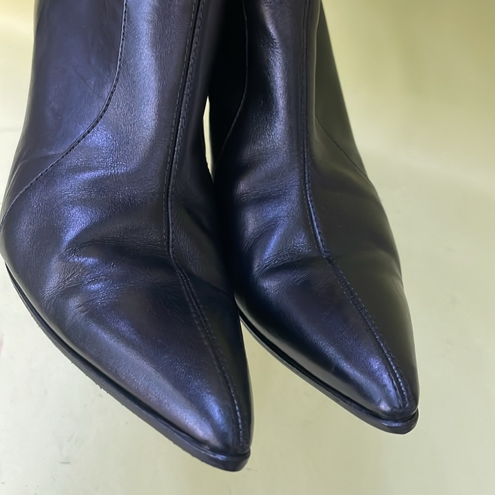 Vintage black Manolo Blahnik all leather booties - Picture 9 of 15